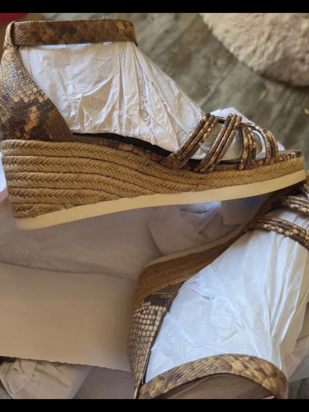 Vince Camuto Brown Woven Strap Women’s Wedges Size 41.5